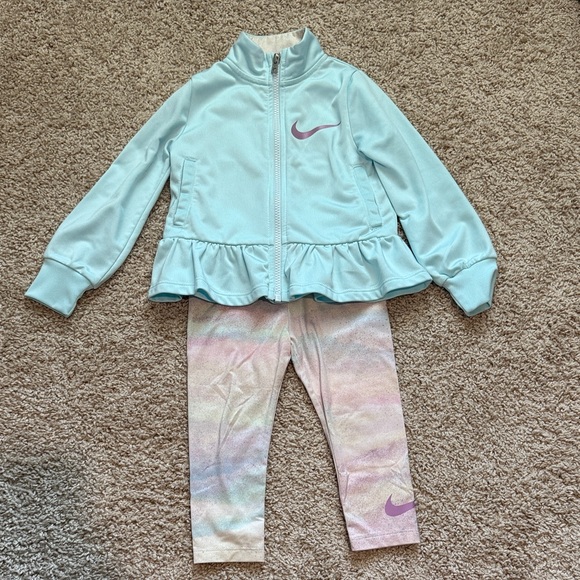 Nike Other - Nike Kids Matching Set - Light Blue and Pastel